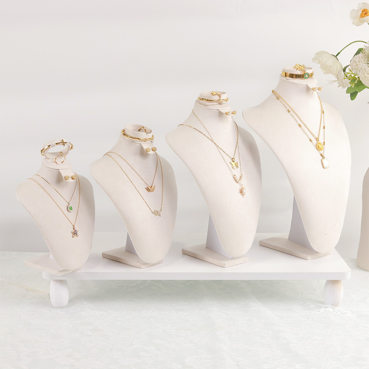 Body Jewelry Display - Buste ekspozycyjne na biżuterię z miękkiego