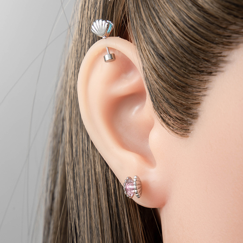 Tytanowe kolczyki sztyfty, mie – Flat Back Labret Stud recenzja i cena